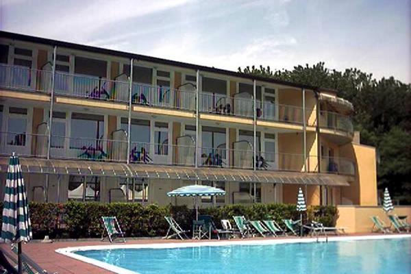Hotel Ala Bianca Ameglia Buitenkant foto